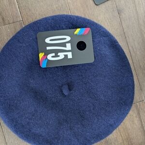 075_Navy Blue Beret